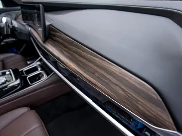 BMW 740 7 740 d xDrive M Sport