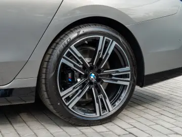 BMW 740d xDrive M SPORT.MASSAGE.SKY.LOUNGE.B&W.5 100