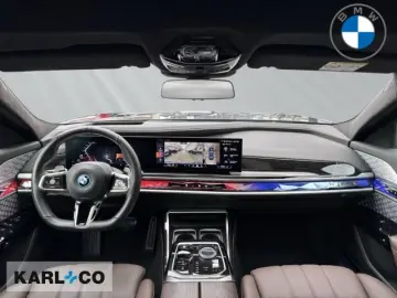 BMW 750 e xDrive M-SportPRO Kristall B&W Automatiktü
