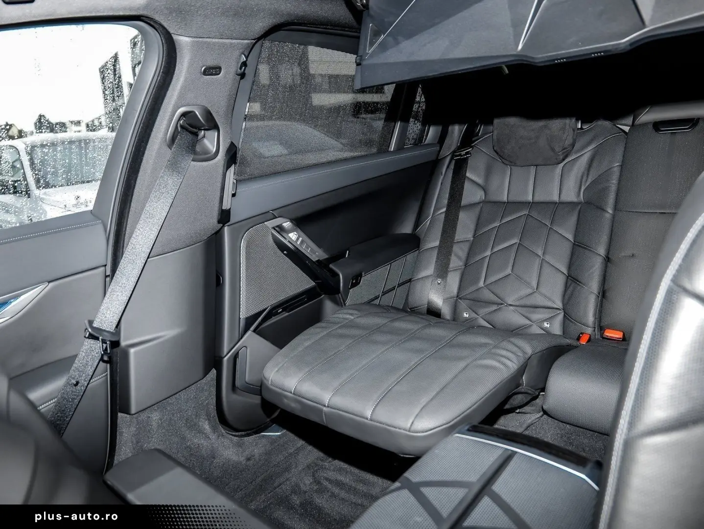 BMW 750e xDrive M Sport HUD PANO ACC 360 KAM RFK LM