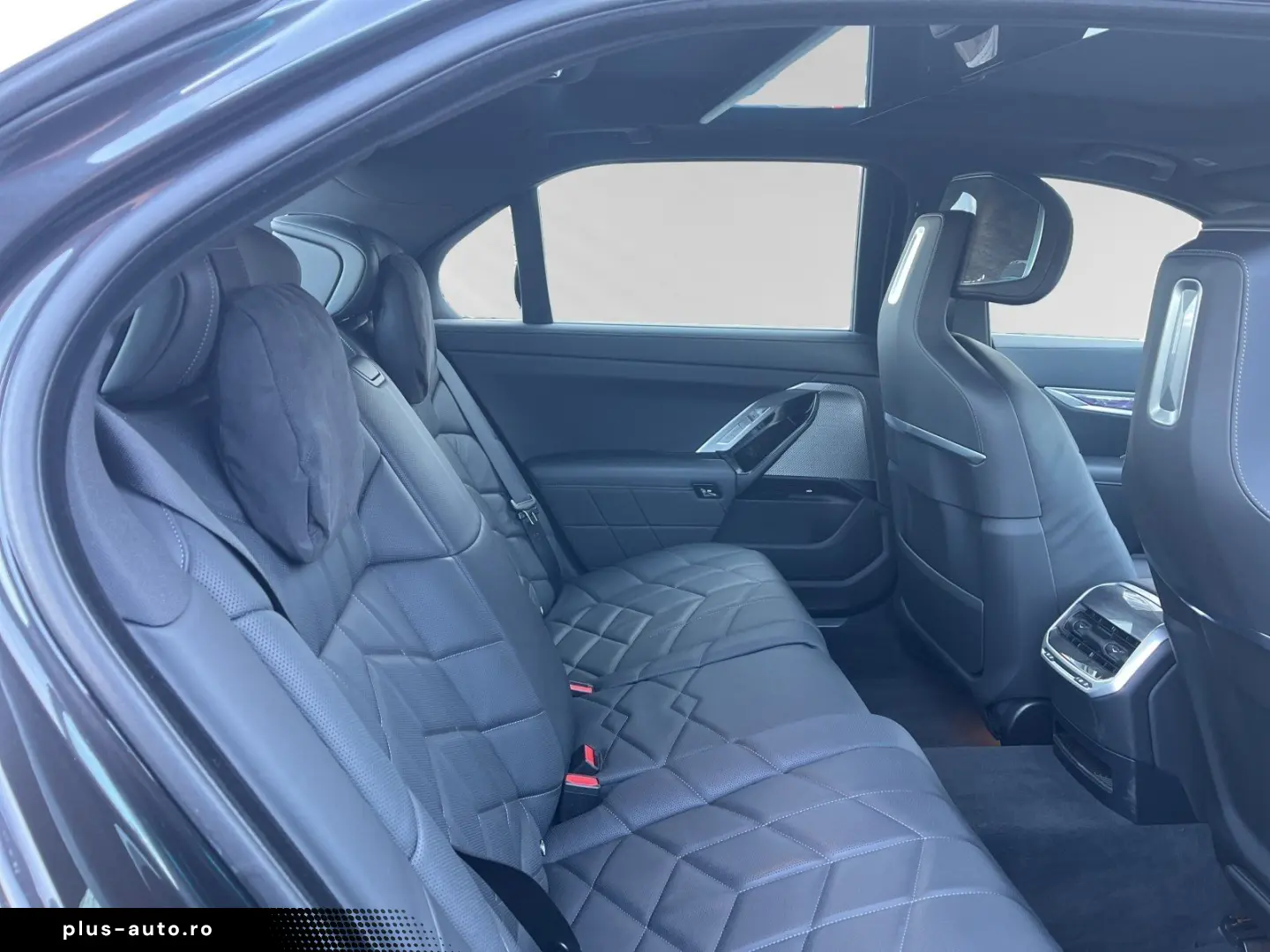 BMW 750e xDrive TV-Fond-Entertainment SkyLounge Auto