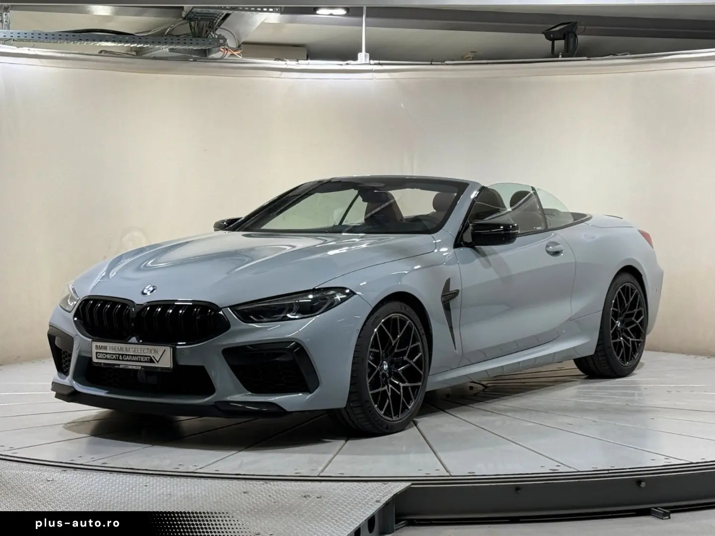 BMW M8 Competition Cabrio xDrive M Driver B&W ACC