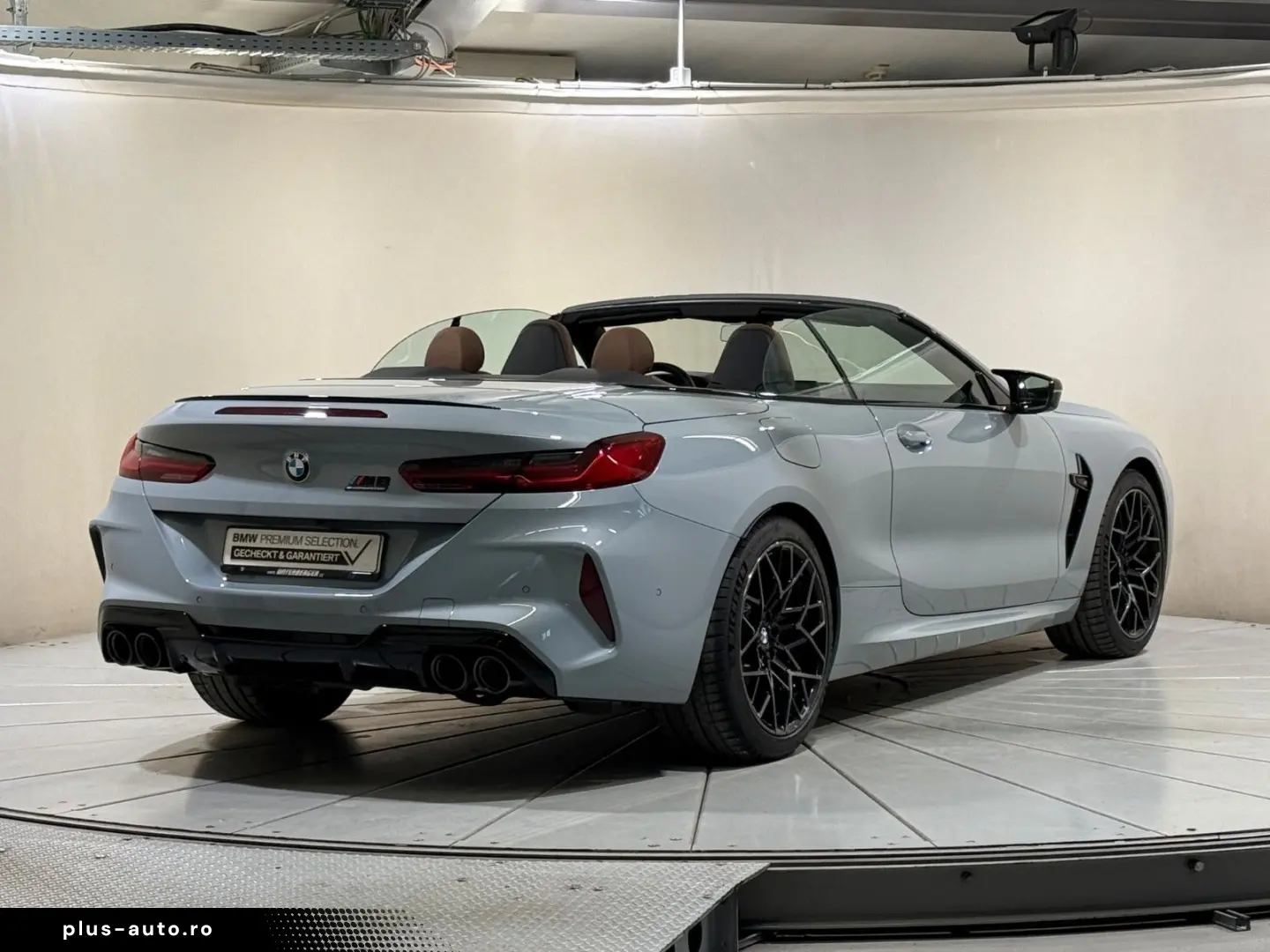 BMW M8 Competition Cabrio xDrive M Driver B&W ACC