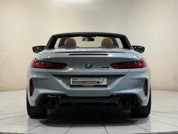 BMW M8 Competition Cabrio xDrive M Driver B&W ACC