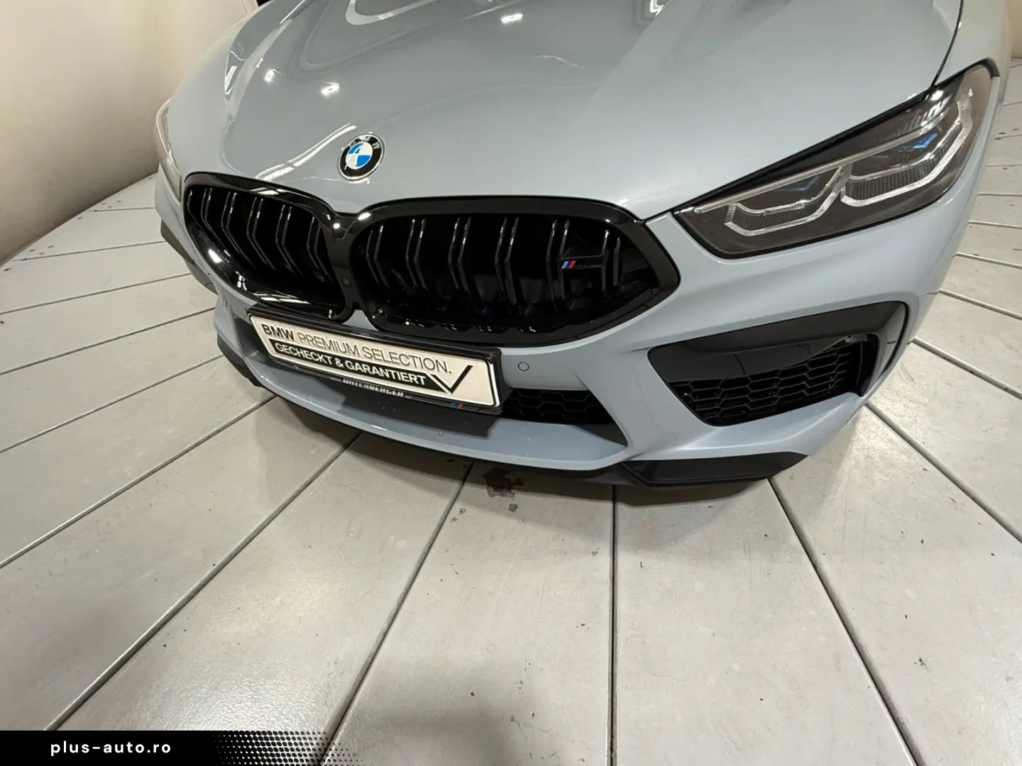 BMW M8 Competition Cabrio xDrive M Driver B&W ACC