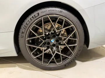 BMW M8 Competition Cabrio xDrive M Driver B&W ACC