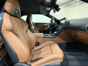 BMW M8 Competition Cabrio xDrive M Driver B&W ACC