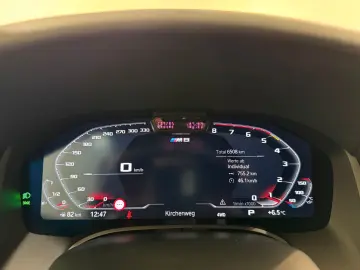 BMW M8 Competition Cabrio xDrive M Driver B&W ACC