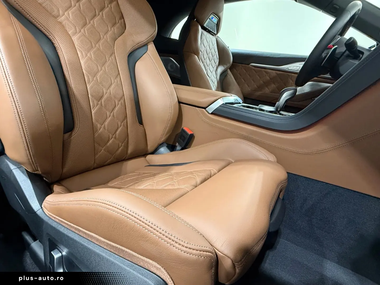 BMW M8 Competition Cabrio xDrive M Driver B&W ACC