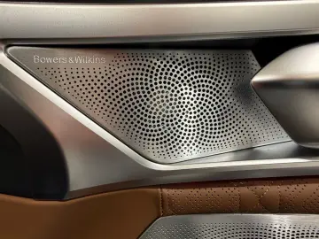 BMW M8 Competition Cabrio xDrive M Driver B&W ACC