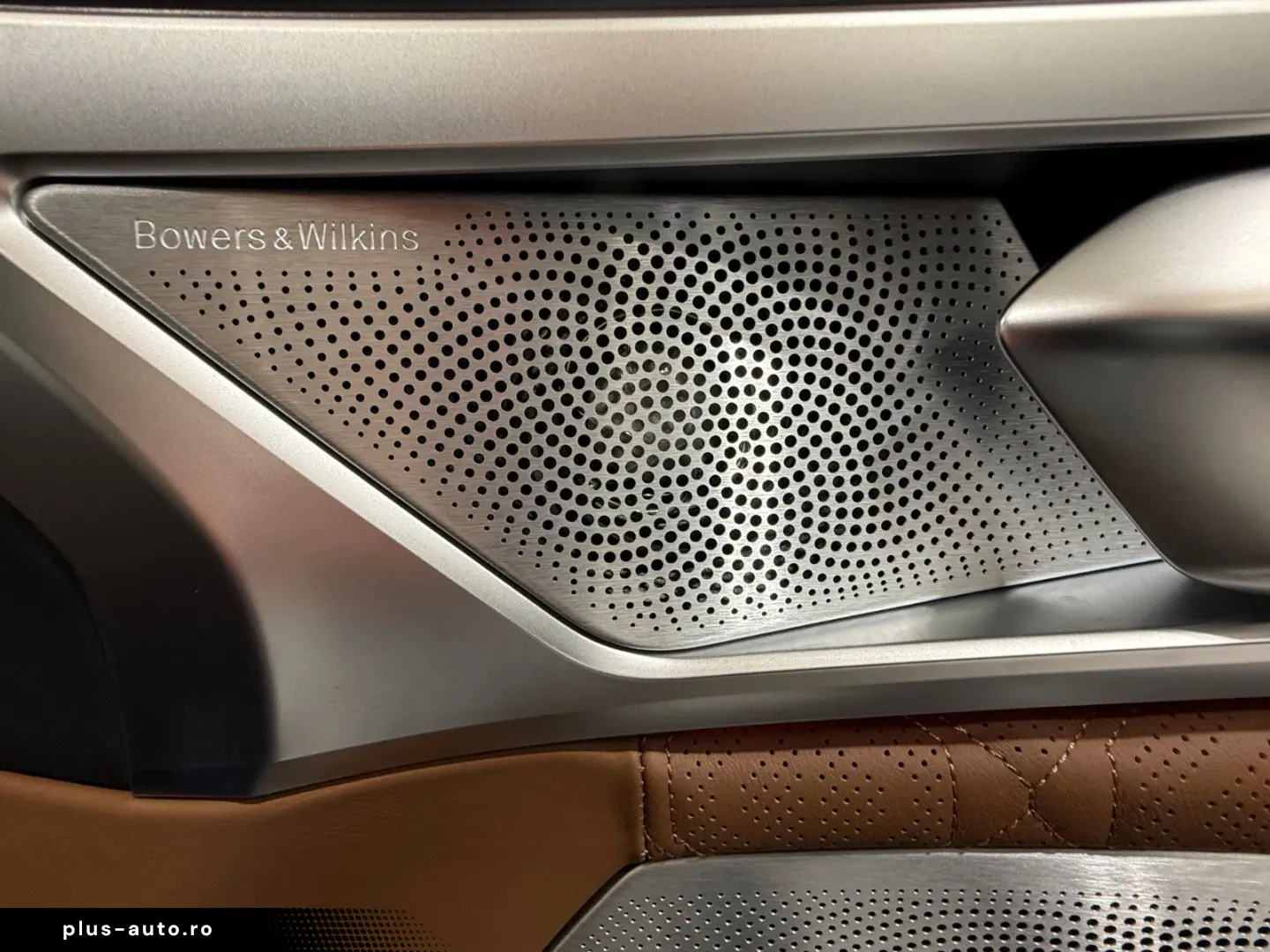 BMW M8 Competition Cabrio xDrive M Driver B&W ACC