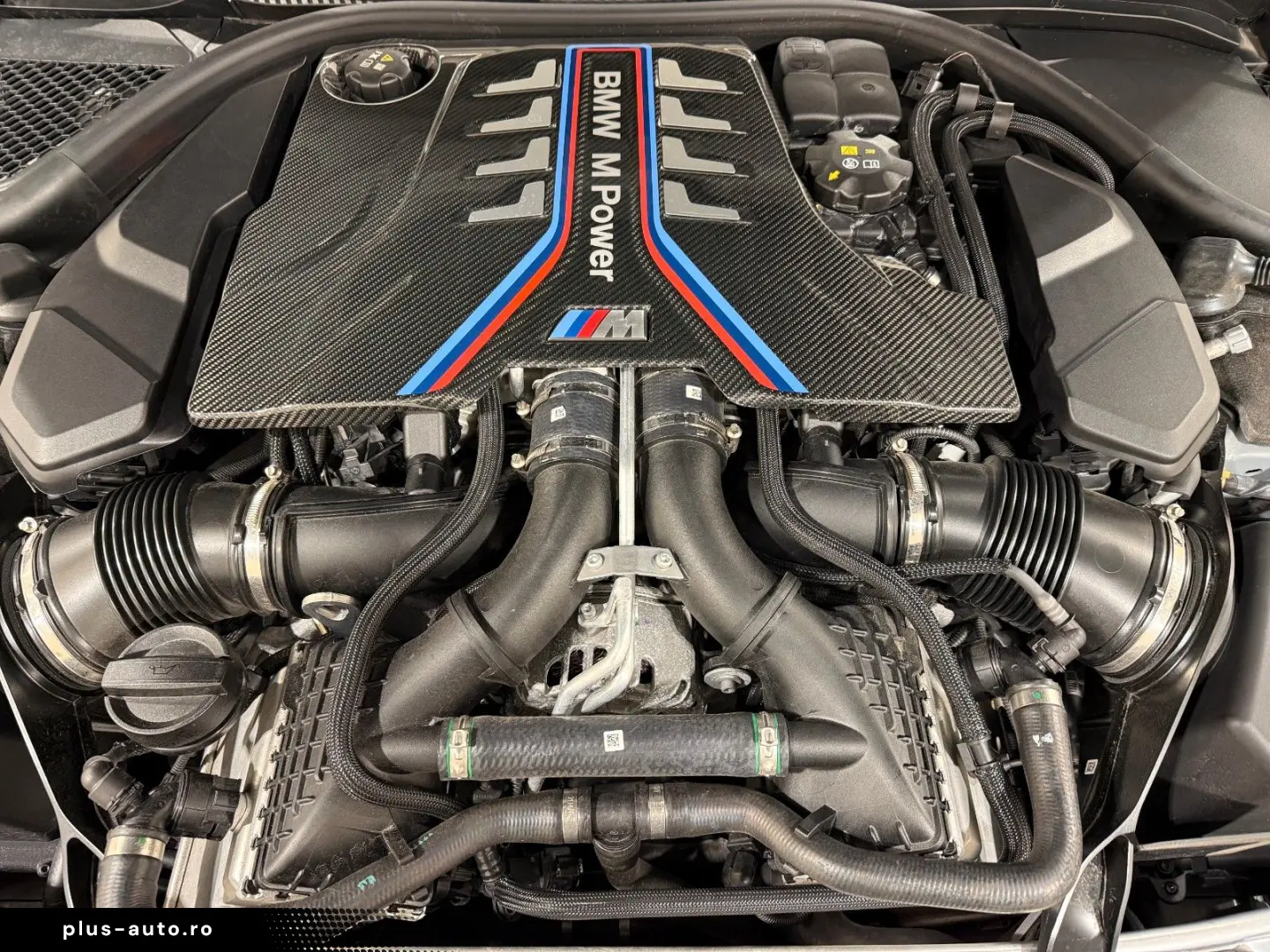 BMW M8 Competition Cabrio xDrive M Driver B&W ACC