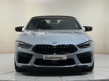 BMW M8 Competition Cabrio xDrive M Driver B&W ACC