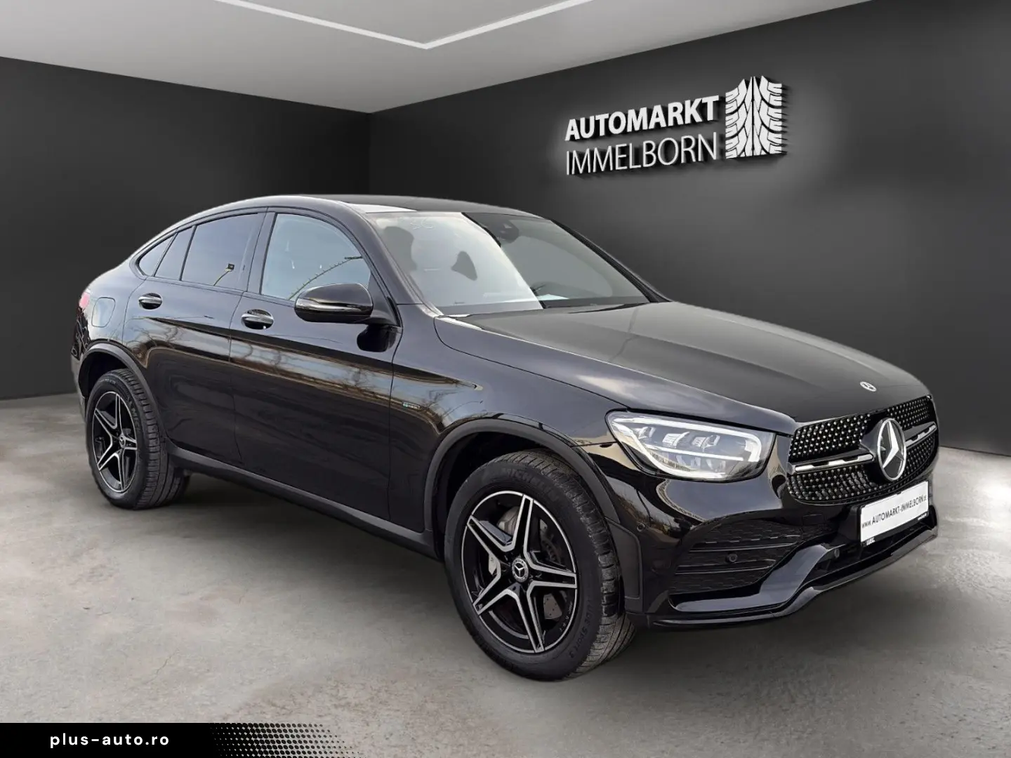 MERCEDES-BENZ GLC 300 e AMG Coupe 19 HUD Night LED VollLeder