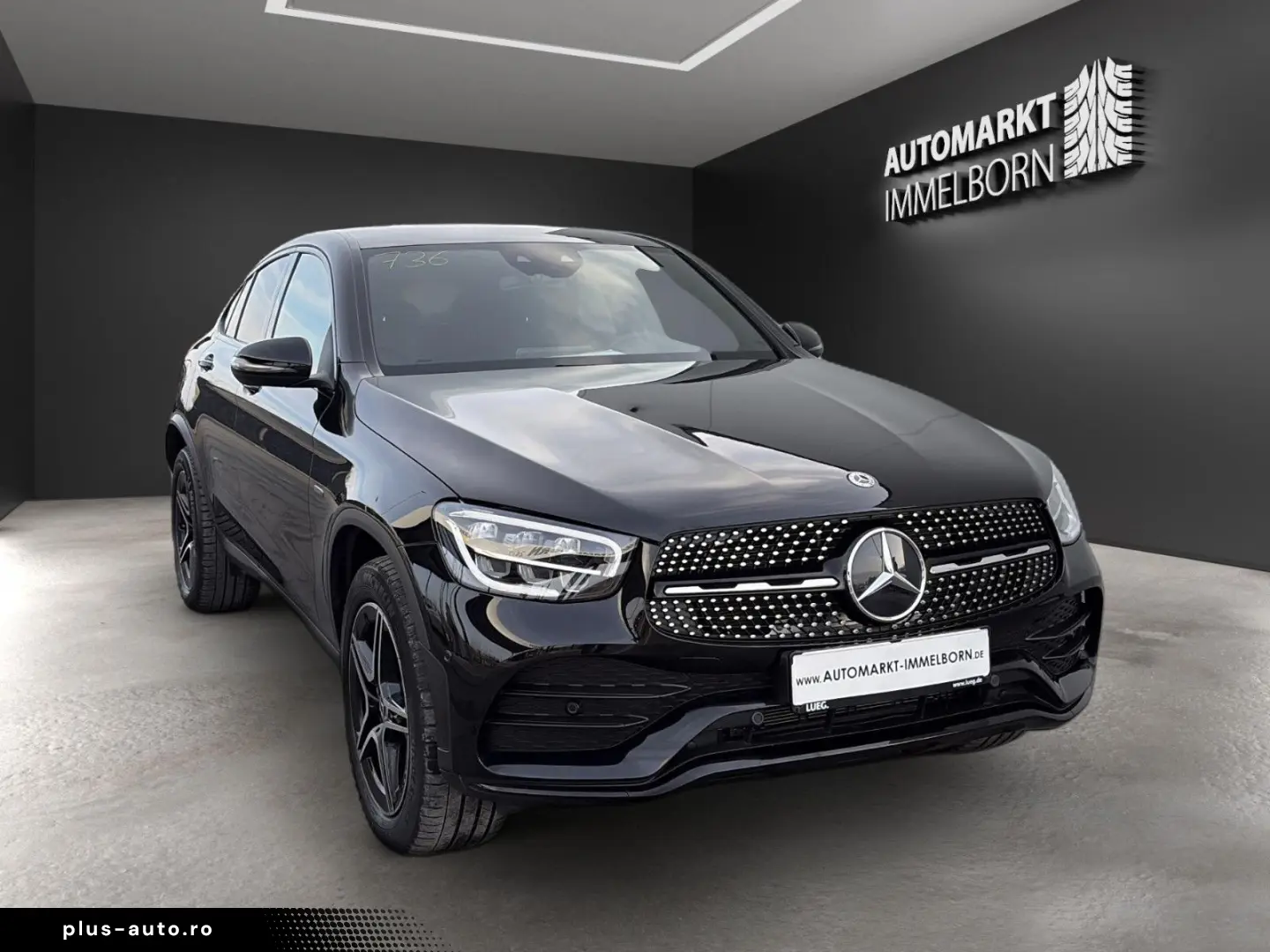 MERCEDES-BENZ GLC 300 e AMG Coupe 19 HUD Night LED VollLeder