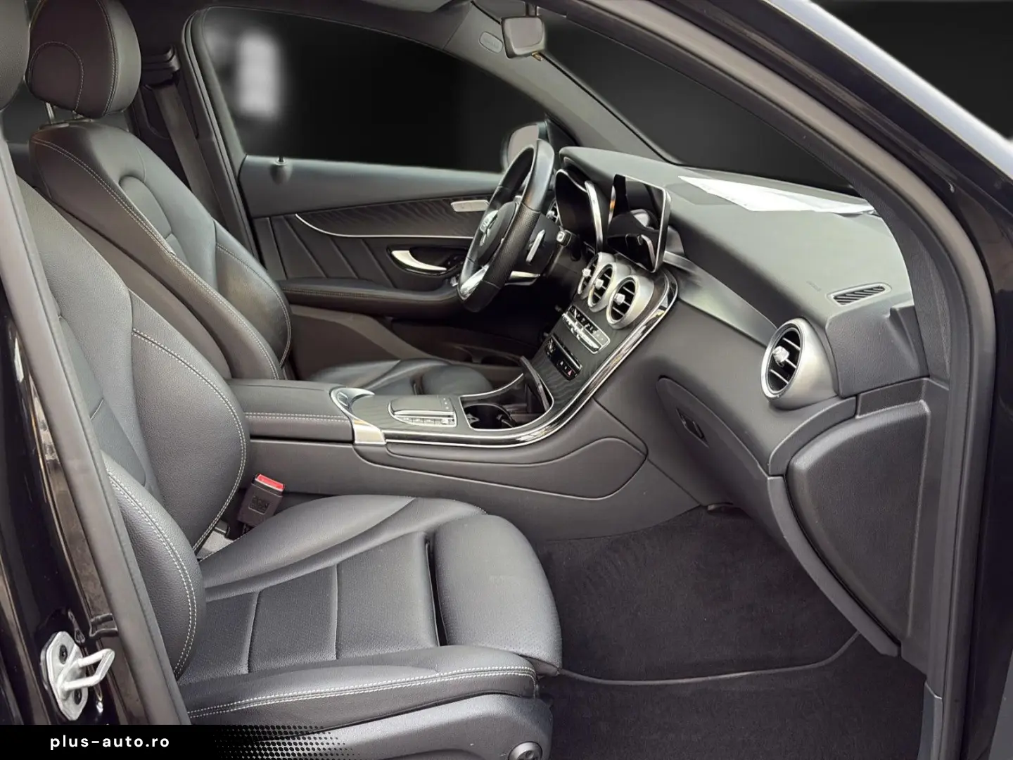 MERCEDES-BENZ GLC 300 e AMG Coupe 19 HUD Night LED VollLeder