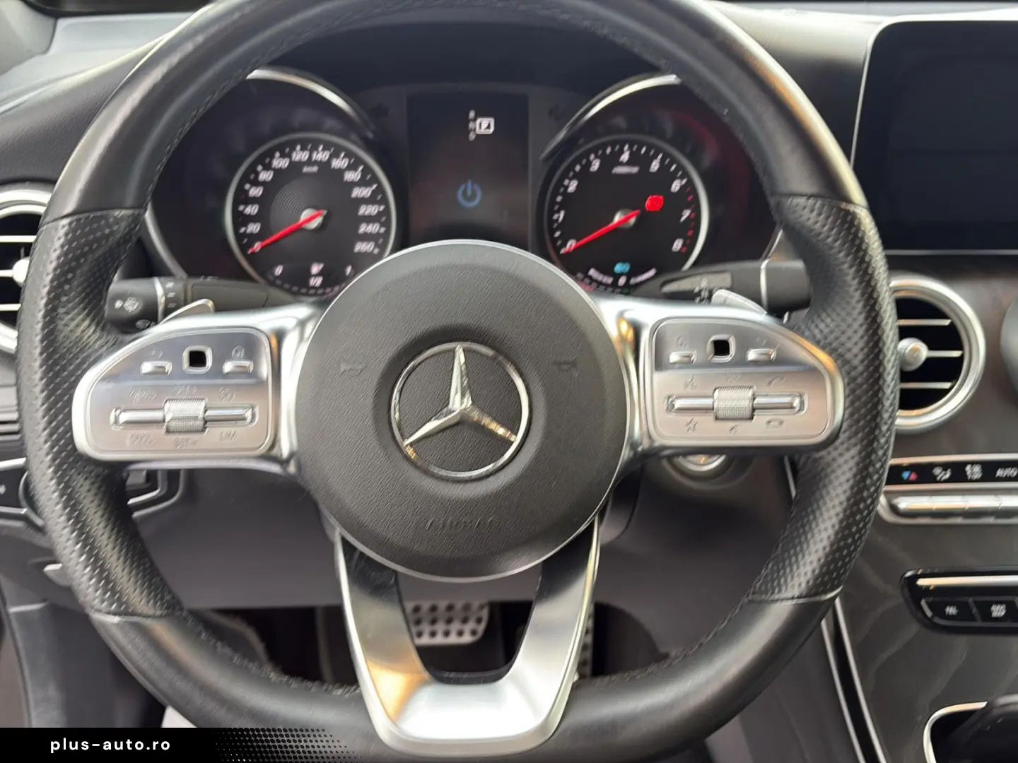 MERCEDES-BENZ GLC 300 e AMG Coupe 19 HUD Night LED VollLeder