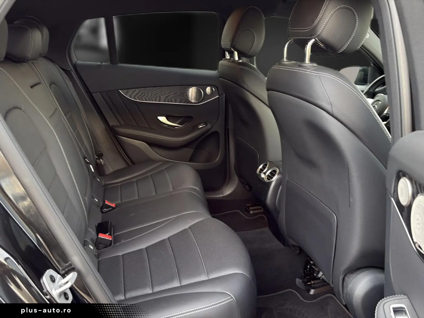 MERCEDES-BENZ GLC 300 e AMG Coupe 19 HUD Night LED VollLeder