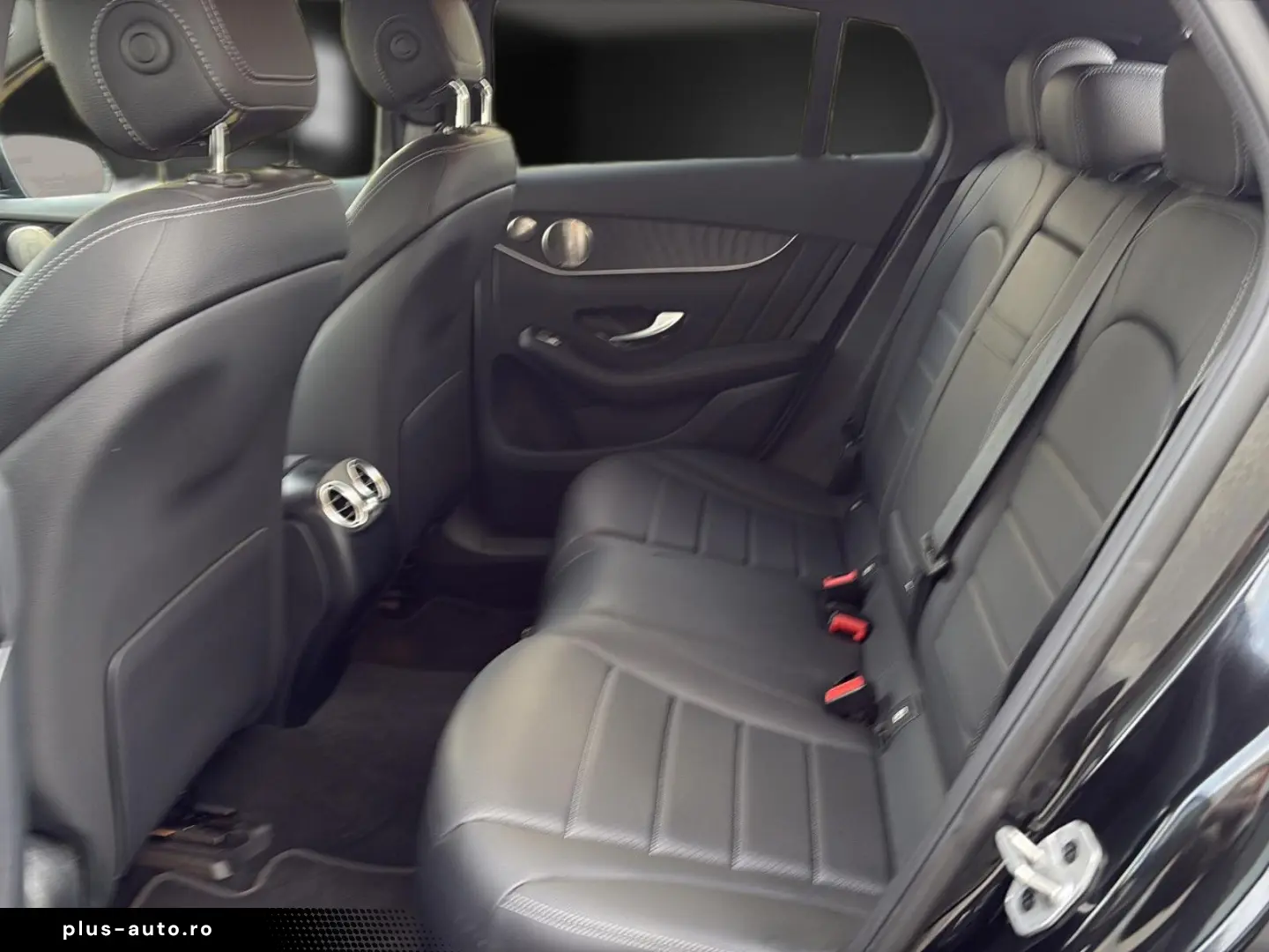 MERCEDES-BENZ GLC 300 e AMG Coupe 19 HUD Night LED VollLeder