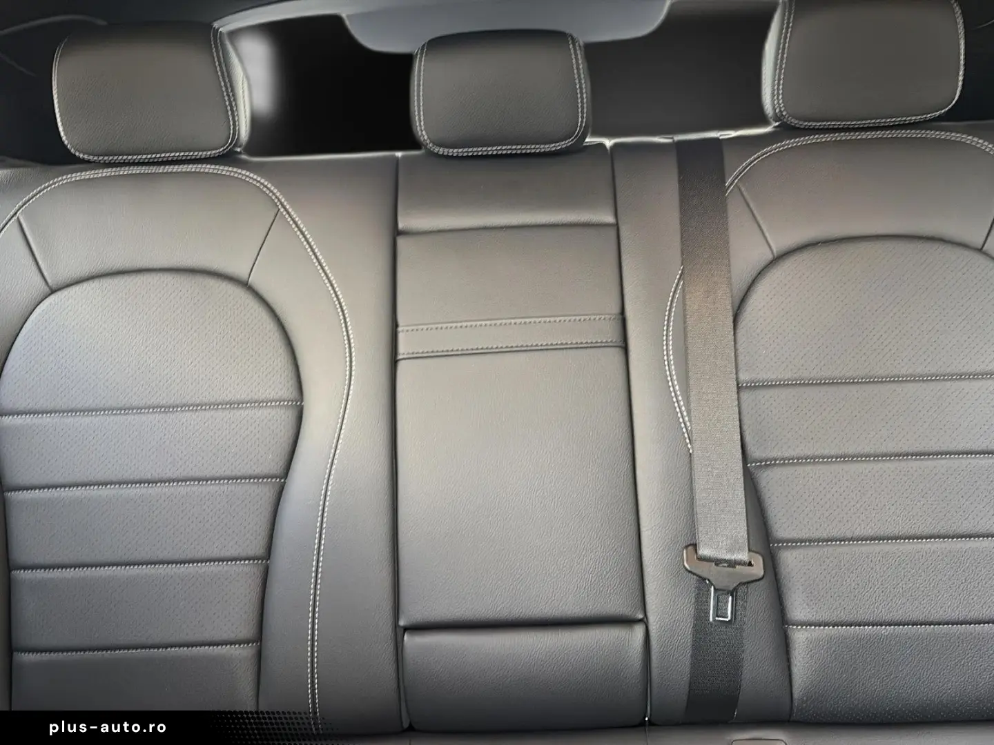 MERCEDES-BENZ GLC 300 e AMG Coupe 19 HUD Night LED VollLeder