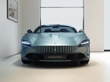 FERRARI Roma Spider
