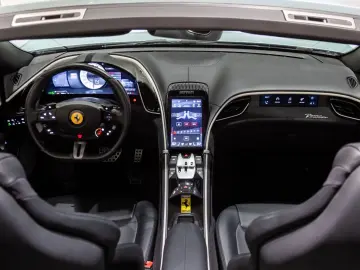 FERRARI Roma Spider