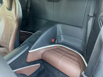 FERRARI Roma Coupe Schwarz