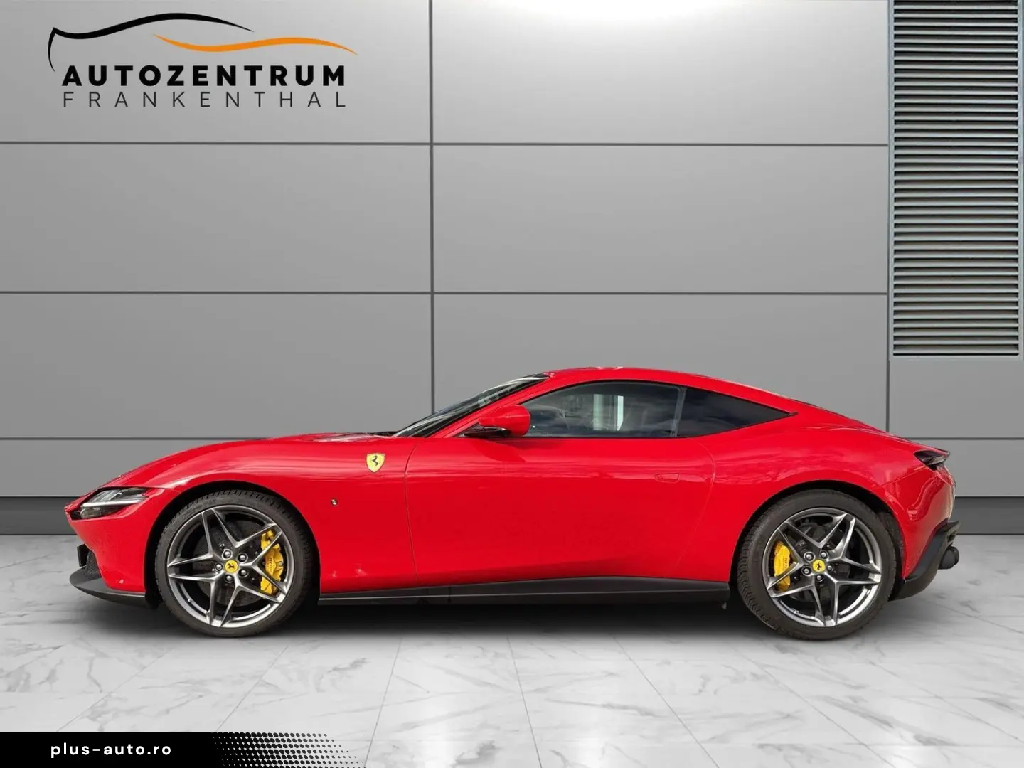 FERRARI Roma Acc Magnetic-Ride 360  Vollfolierung mit XP