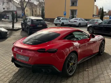 FERRARI Roma Acc Magnetic-Ride 360  Vollfolierung mit XP