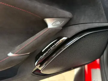 FERRARI Roma Acc Magnetic-Ride 360  Vollfolierung mit XP