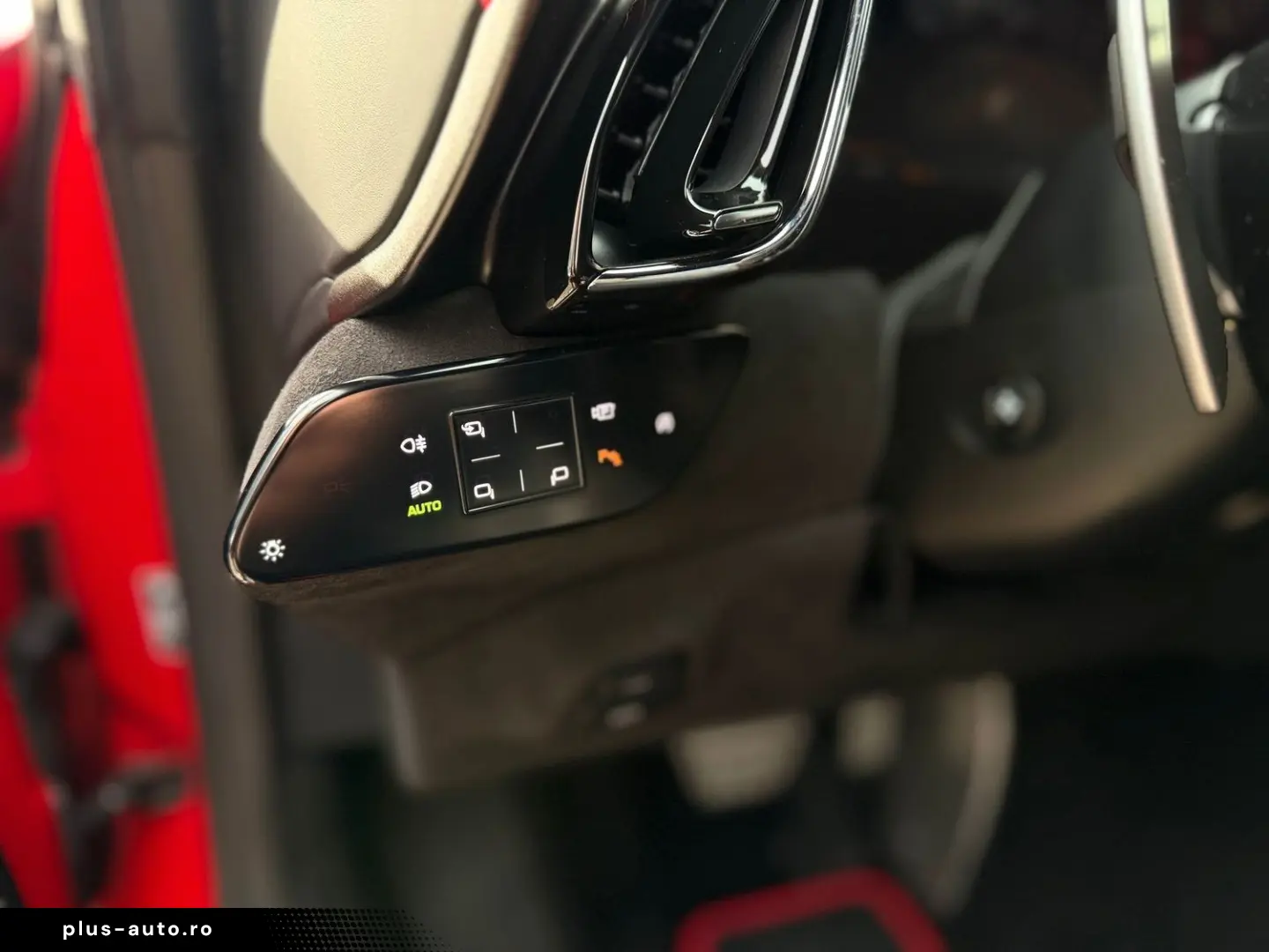 FERRARI Roma Acc Magnetic-Ride 360  Vollfolierung mit XP