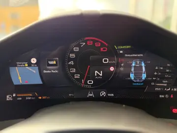 FERRARI Roma Acc Magnetic-Ride 360  Vollfolierung mit XP