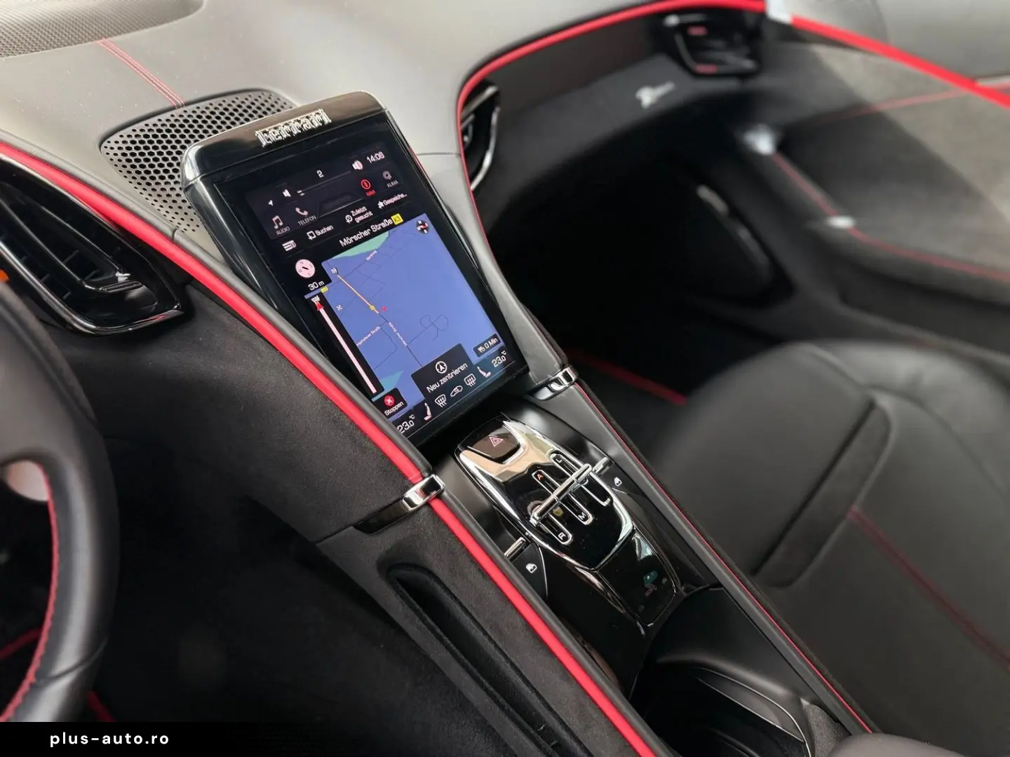 FERRARI Roma Acc Magnetic-Ride 360  Vollfolierung mit XP