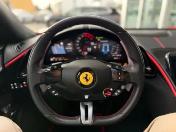 FERRARI Roma Acc Magnetic-Ride 360  Vollfolierung mit XP