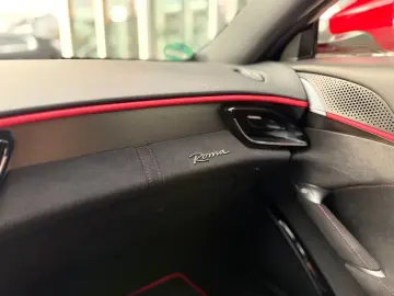 FERRARI Roma Acc Magnetic-Ride 360  Vollfolierung mit XP