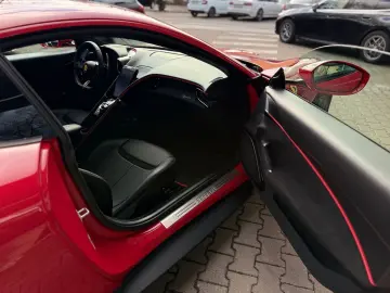 FERRARI Roma Acc Magnetic-Ride 360  Vollfolierung mit XP