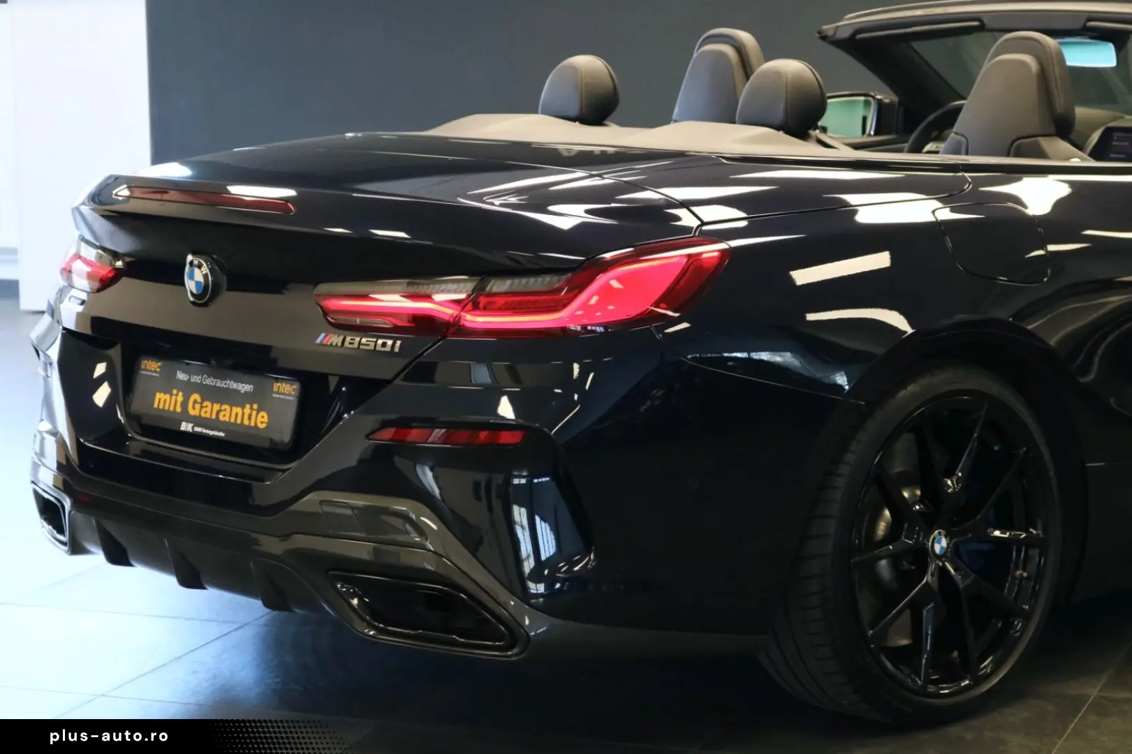 BMW M850 i 8 Cabrio xDrive CARBON SOFT HEADUP 360