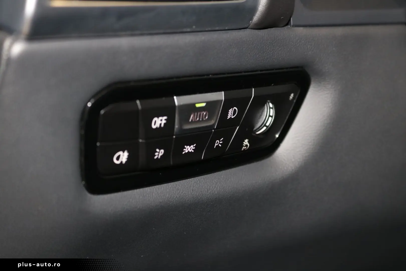 BMW M850 i 8 Cabrio xDrive CARBON SOFT HEADUP 360