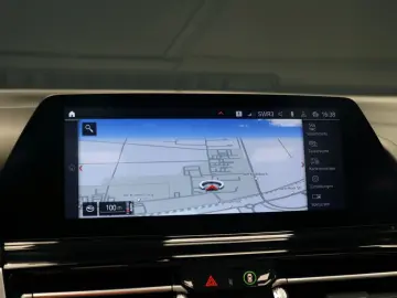 BMW M850 i 8 Cabrio xDrive CARBON SOFT HEADUP 360