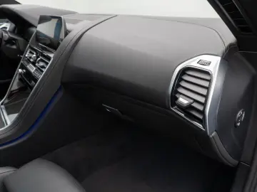 BMW M850i xD GC 360 DAB Laser DisplKey SoftClose H K