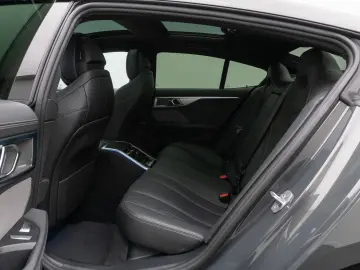 BMW M850i xD GC 360 DAB Laser DisplKey SoftClose H K