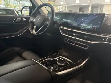 BMW X5 xDrive50e DA PA Prof HuD HK Pano AHK AdapLED
