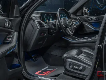 BMW X5 xDrive50e M-Sport 22  Pano Travel Carbon Tow