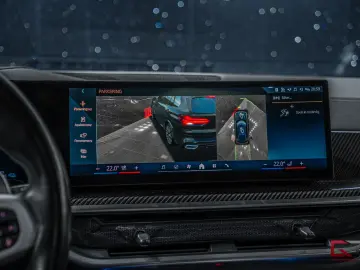 BMW X5 xDrive50e M-Sport 22  Pano Travel Carbon Tow