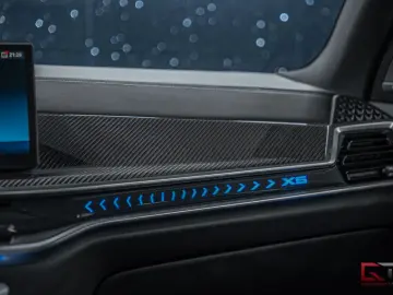 BMW X5 xDrive50e M-Sport 22  Pano Travel Carbon Tow