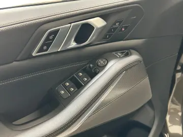 BMW X5 M50i M-SPORT Navi Leder LASER H&K HUD 21Zoll