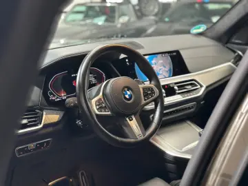 BMW X5 M50i M-SPORT Navi Leder LASER H&K HUD 21Zoll