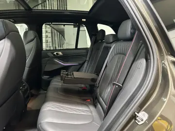 BMW X5 M50i M-SPORT Navi Leder LASER H&K HUD 21Zoll