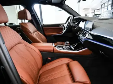 BMW X5 xDrive40d M-Sport Aut Nav HuD Laser Pano AHK