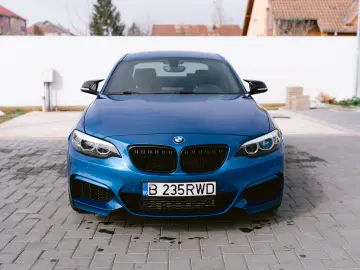 BMW M235